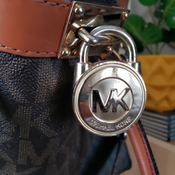 VINTAGE Michael Kors Logo Handbag - Picture 5 of 14